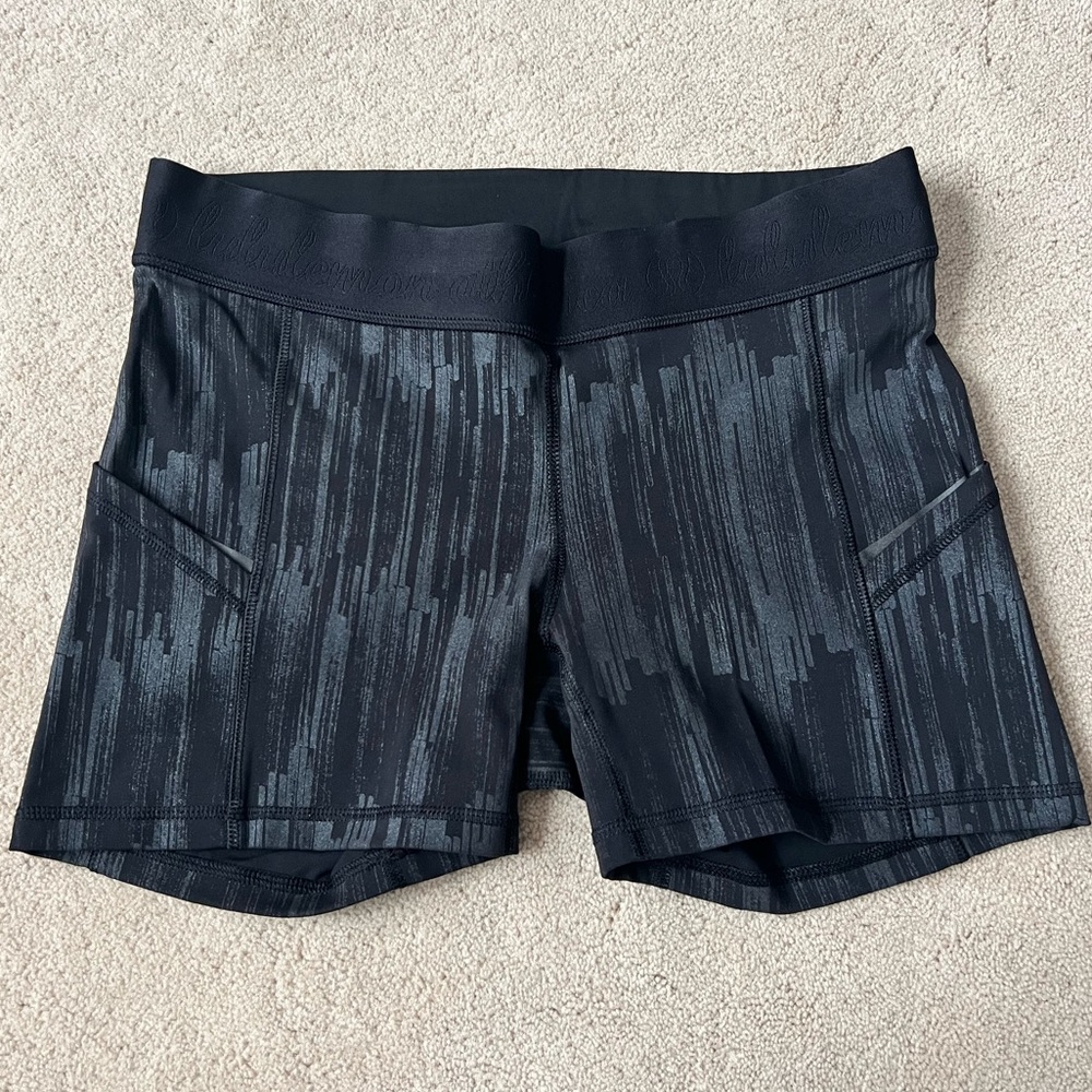 Lululemon logo waistband bike shorts